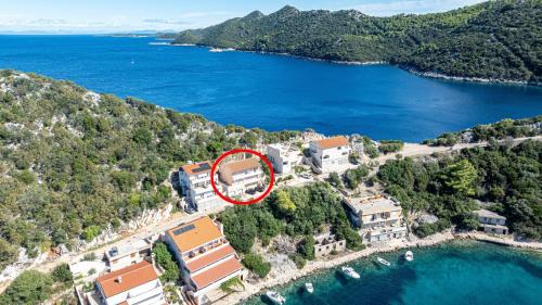 Apartment Zaklopatica 12452b in Lastovo