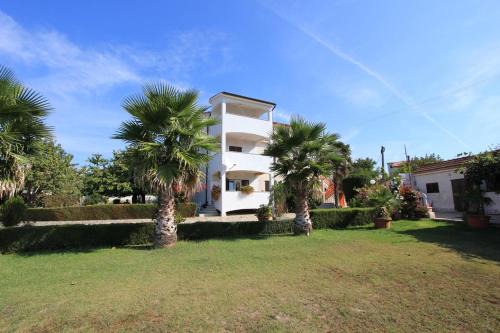Apartments and Rooms Ana Pomer in Pomer
