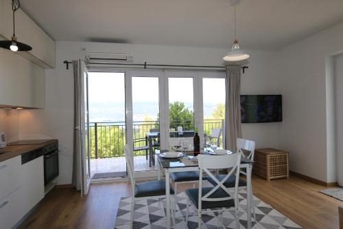 Apartments Baresic in Šilo
