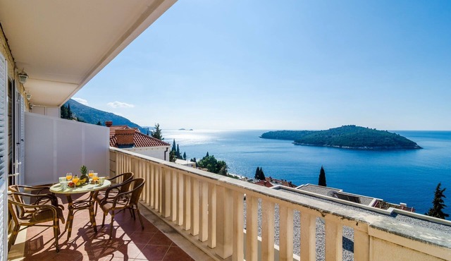 Apartments Bonavista - Premium Two Bedroom Apartment with Balcony and Sea View (A2) in Dubrovnik