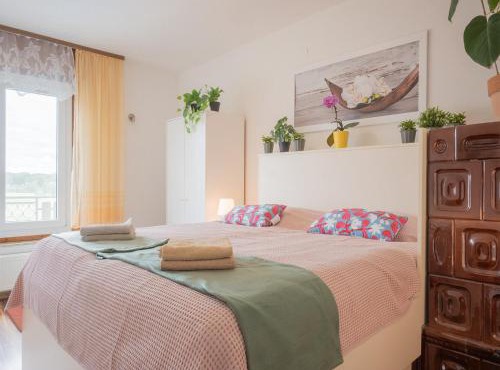 Apartments Bukor with seasonal pool