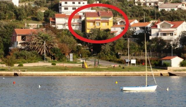 Apartments by the sea Kampor, Rab - 4986 in Rab