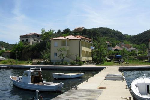 Apartments by the sea Supetarska Draga - Donja, Rab - 11769 in Rab