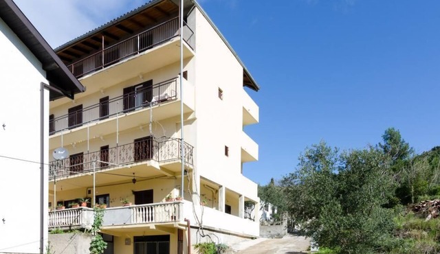 Apartments Dalmatin Žuljana - Studio Apartment 1 in Zuljana