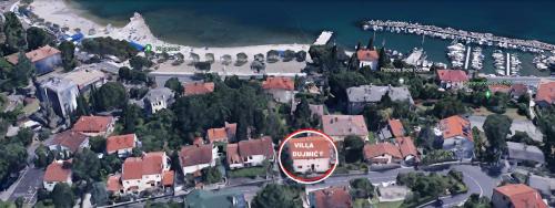 Apartments Dujmic - 50m from the sea with private parking in Ičići