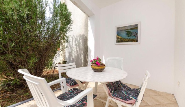 Apartments Helena in Ivan Dolac
