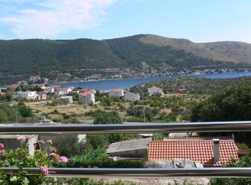 Apartments Josi in Grebaštica