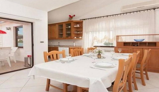 Apartments Marko- Superior Two Bedroom Apartment with Terrace and Sea View (A4+2) in Okrug Donji