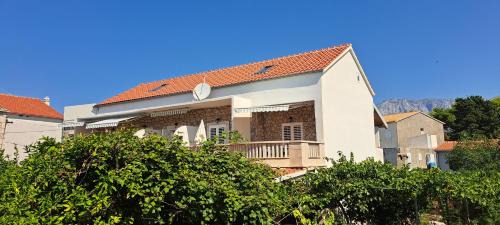 Apartments Mate Slavic in Sućuraj
