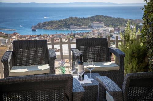 Apartments Rasic in Makarska
