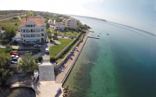 Apartments Vila 4m in Ražanac