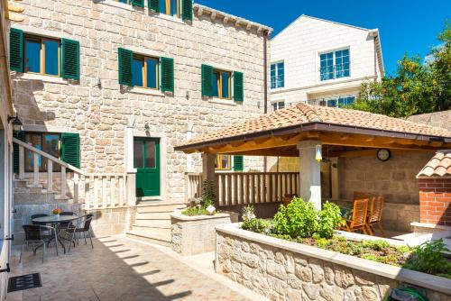 Apartments Villa Kulish in Cavtat