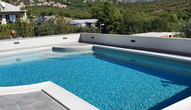 Apartments Villa Salona Sky - Deluxe One Bedroom Apartment with Balcony in Solin
