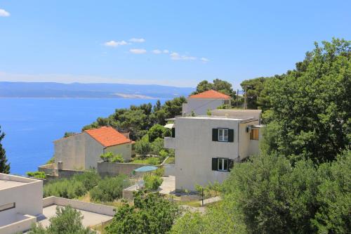 Apartments with parking space Marusici, Omis - 657 in Mimice