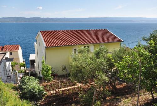 Apartments with parking space Pisak, Omis - 2827 in Mimice