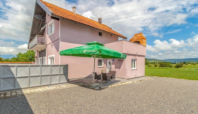 Awesome apartment in Otocac with WiFi in Otocac