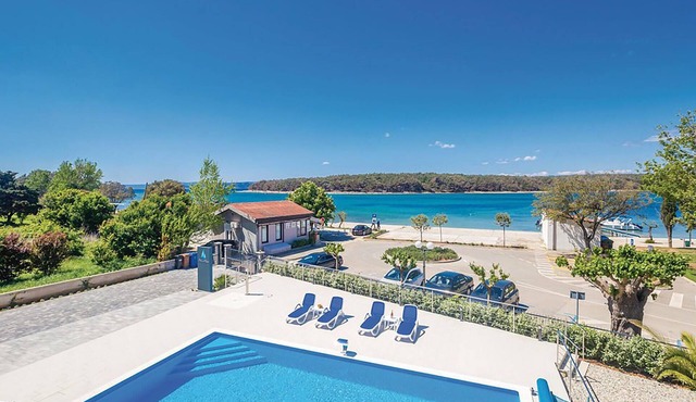 Awesome apartment in Punat with WiFi