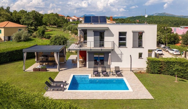 Awesome home in Labin with sauna in Labin