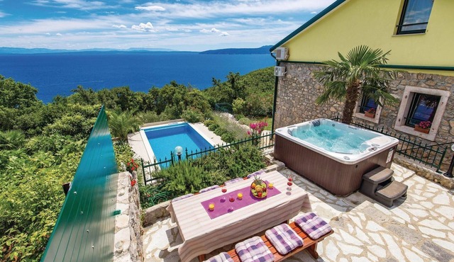 Awesome home in Medveja