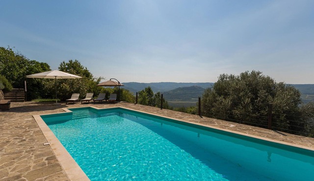 Awesome home in Oprtalj