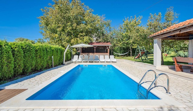 Awesome home in Pazin