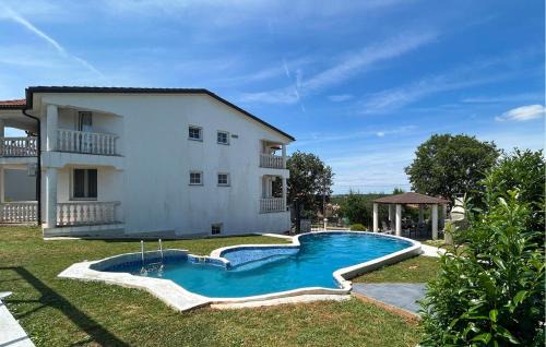 Awesome Home In Porec