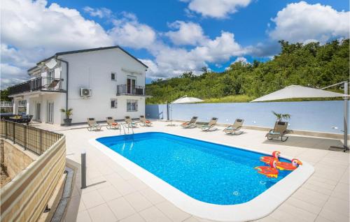 Awesome Home In Selce