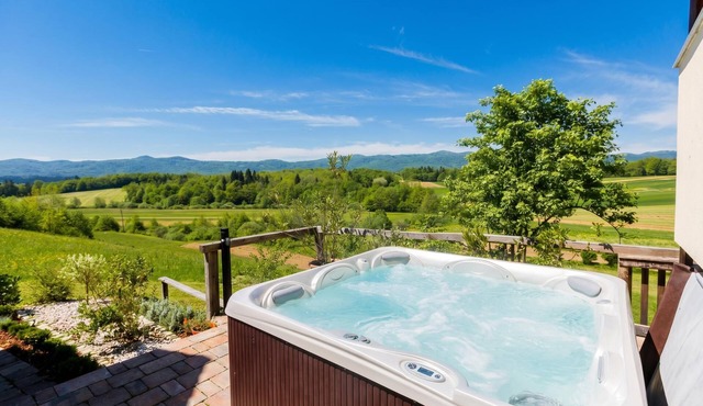 Bahor Heritage Stay & Jacuzzi, Črnomelj, Slovenia in Črnomelj