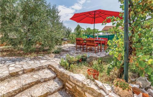 Beach Front Apartment In Vinkuran With Wifi in Vinkuran