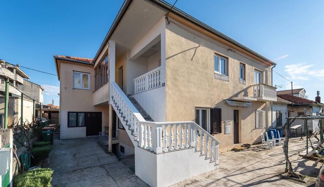 Beach front apartment in Zadar with WiFi in Zadar