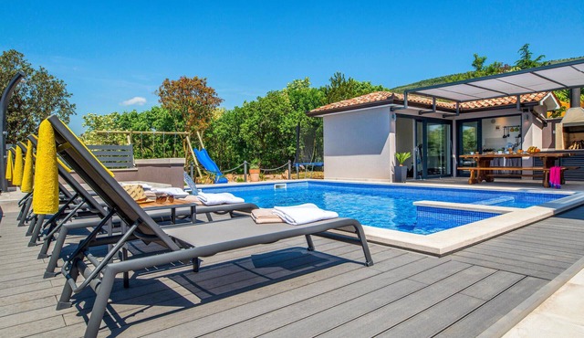 Beach front home in Koromacno with sauna