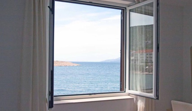 Beachfront Apartments Tamarix - Superior One Bedroom Apartment (Grand) 4