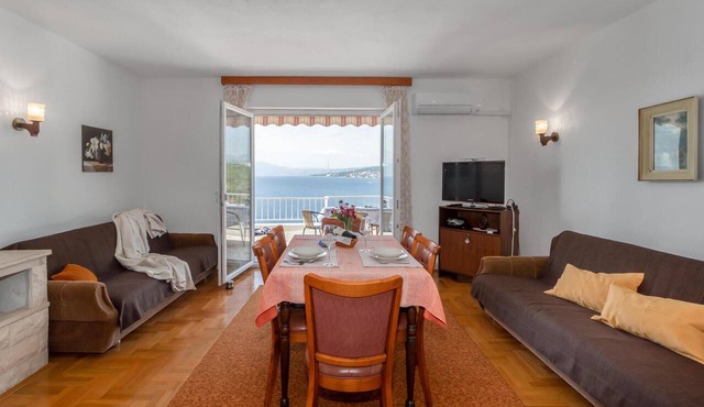 Beautiful apartment in Kraljevica with WiFi
