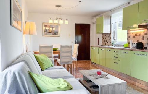 Beautiful Apartment In Belej With Wifi in Belej