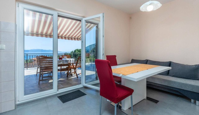Beautiful apartment in Lovran with house sea view