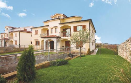 Beautiful Apartment In Porec With Wifi in Poreč