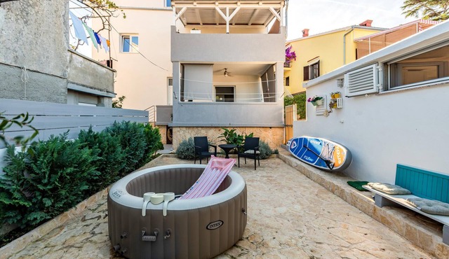 Beautiful apartment in Preko with house sea view