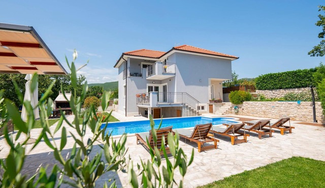 Beautiful home in Blato na Cetini in Blato na Cetini