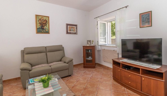 Beautiful home in Novi Vinodolski with WiFi in Novi Vinodolski