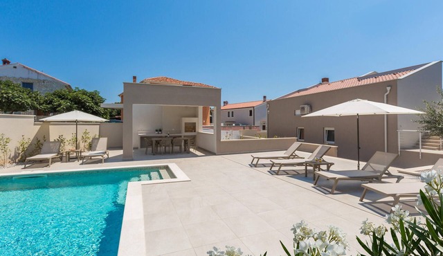 Beautiful home in Barbariga