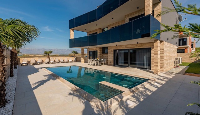 Beautiful home in Privlaka