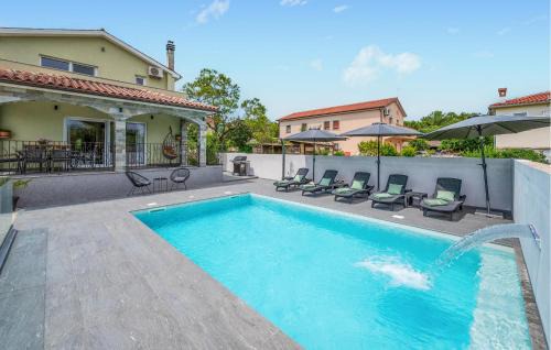 Beautiful Home In Pula in Pula