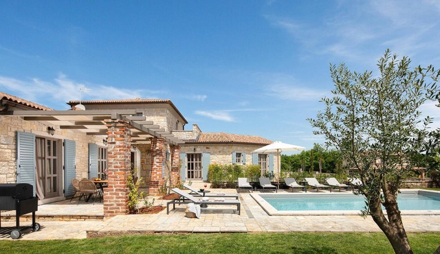 Beautiful home in Sv. Lovrec