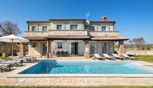 Beautiful home in Sv. Lovrec in Sv. Lovrec