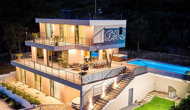 Beautiful home in Zdrelac with sauna
