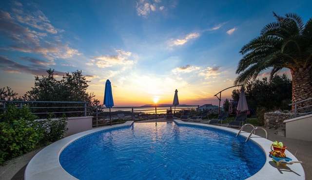 Beautiful villa with sea view MAPUTM in Makarska