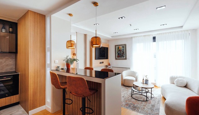 Belgrade Rooftop Experience, Modern Luxury & Views in Beograd