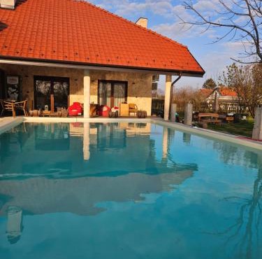 Boletov raj lux in Becej