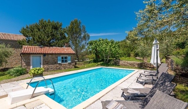 Casa Biloslavi with pool in Groznjan