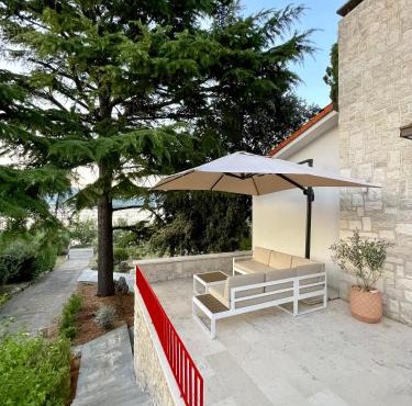 Cedrus House - New Prestige Stay in Trogir
